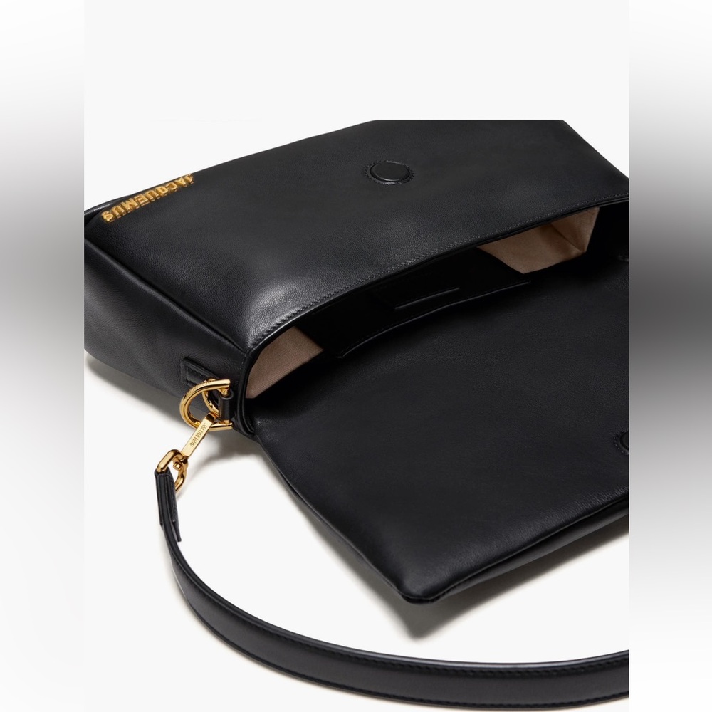 Jacquemus Noir Leather Handbag with Gold Details - Picture 6 of 8